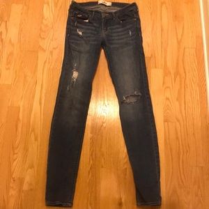 Hollister Ripped jeans size 5 long